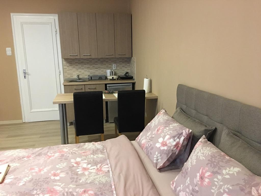 Piazza Apartment Белград Екстериор снимка